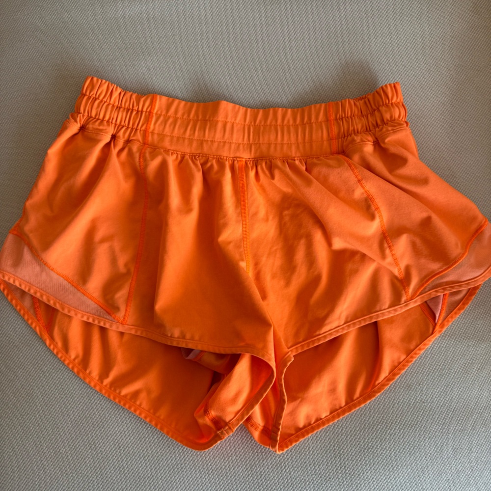 Hotty Hot 2.5 Inch Shorts Size 6